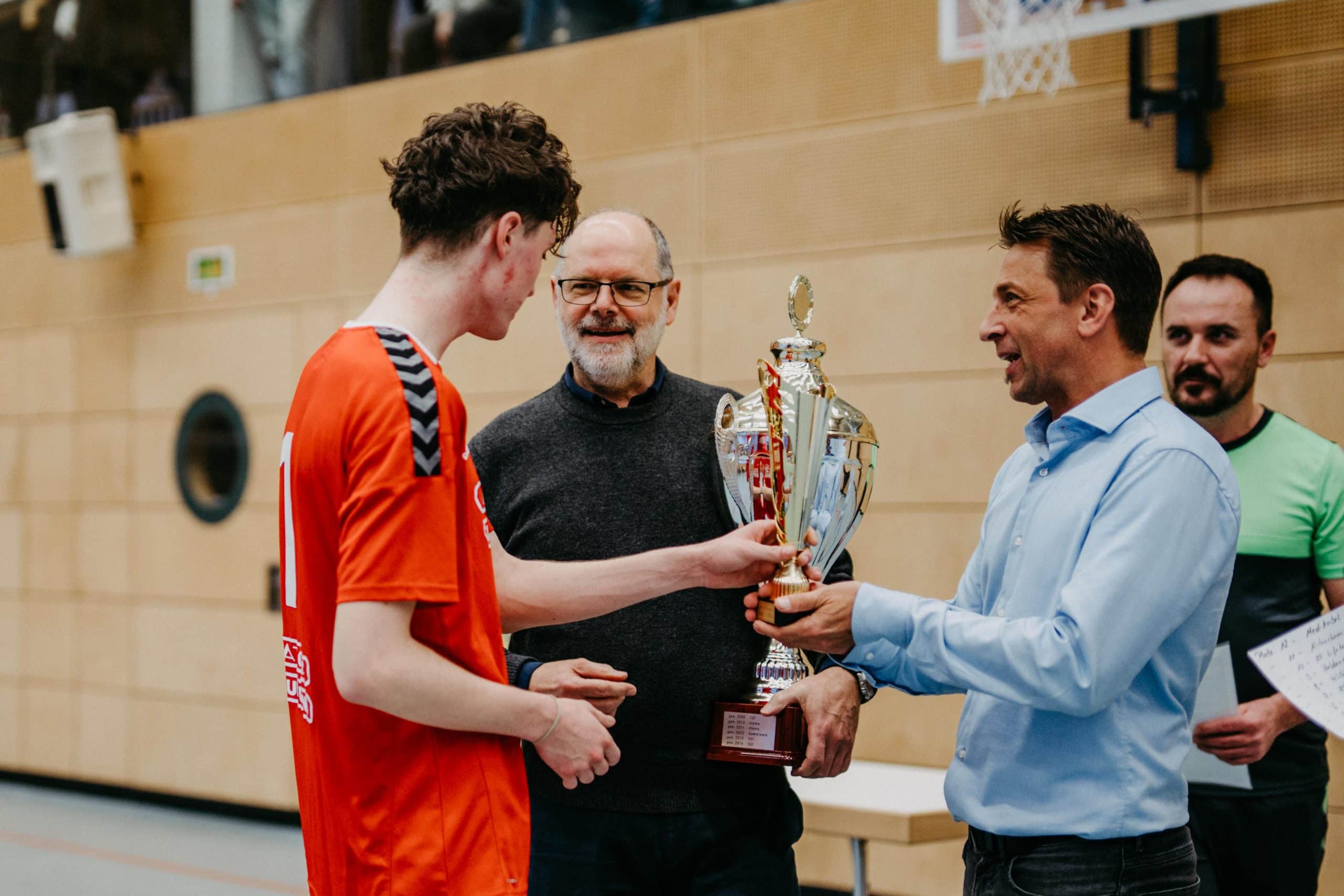 Christian Schäftlmaier bei der Siegerehrung des IGW-Turniers 2026